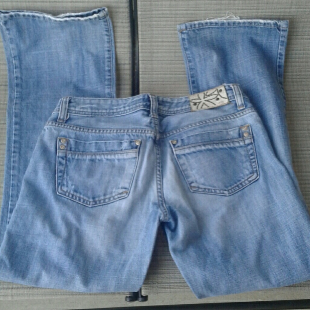 Little Big Jeans